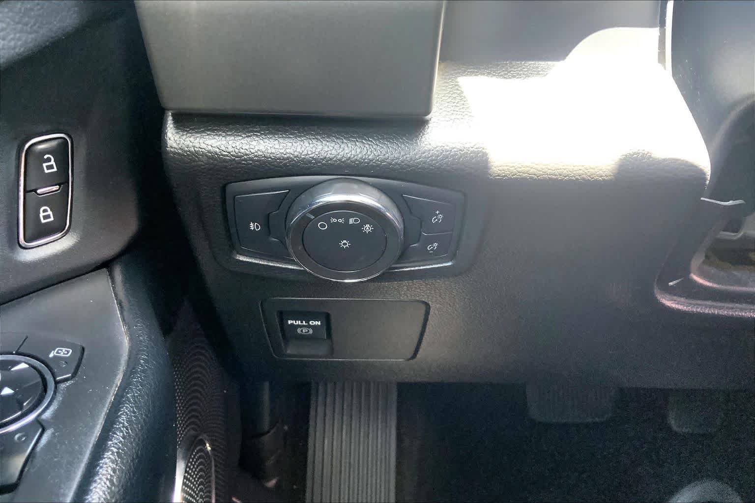 Used 2021 Magnetic Metallic Ford XLT image 32