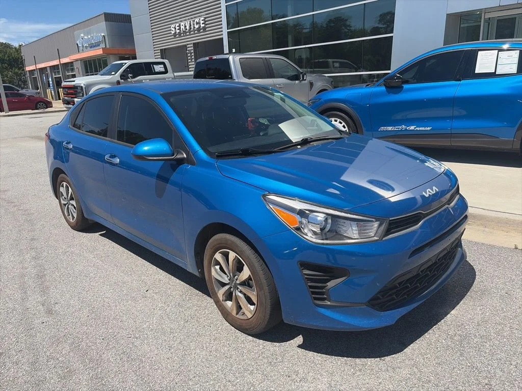 2023 Kia Rio S iVT's photo