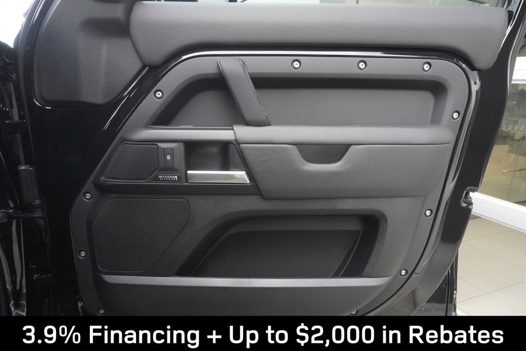 2026 Land Rover Defender V8 - Photo 21