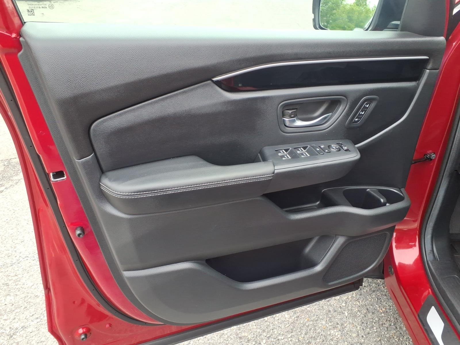 Used 2025  Honda Touring image 18