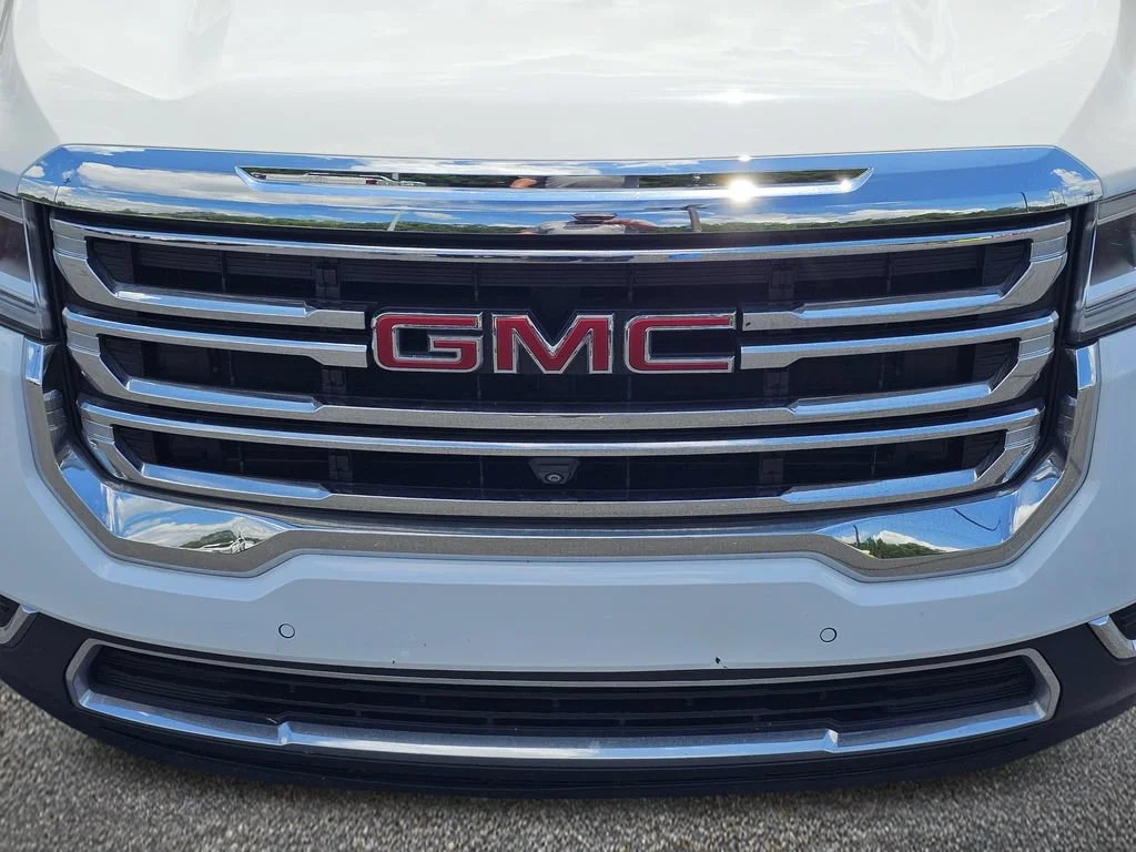 Used 2023 Summit White GMC SLT image 3