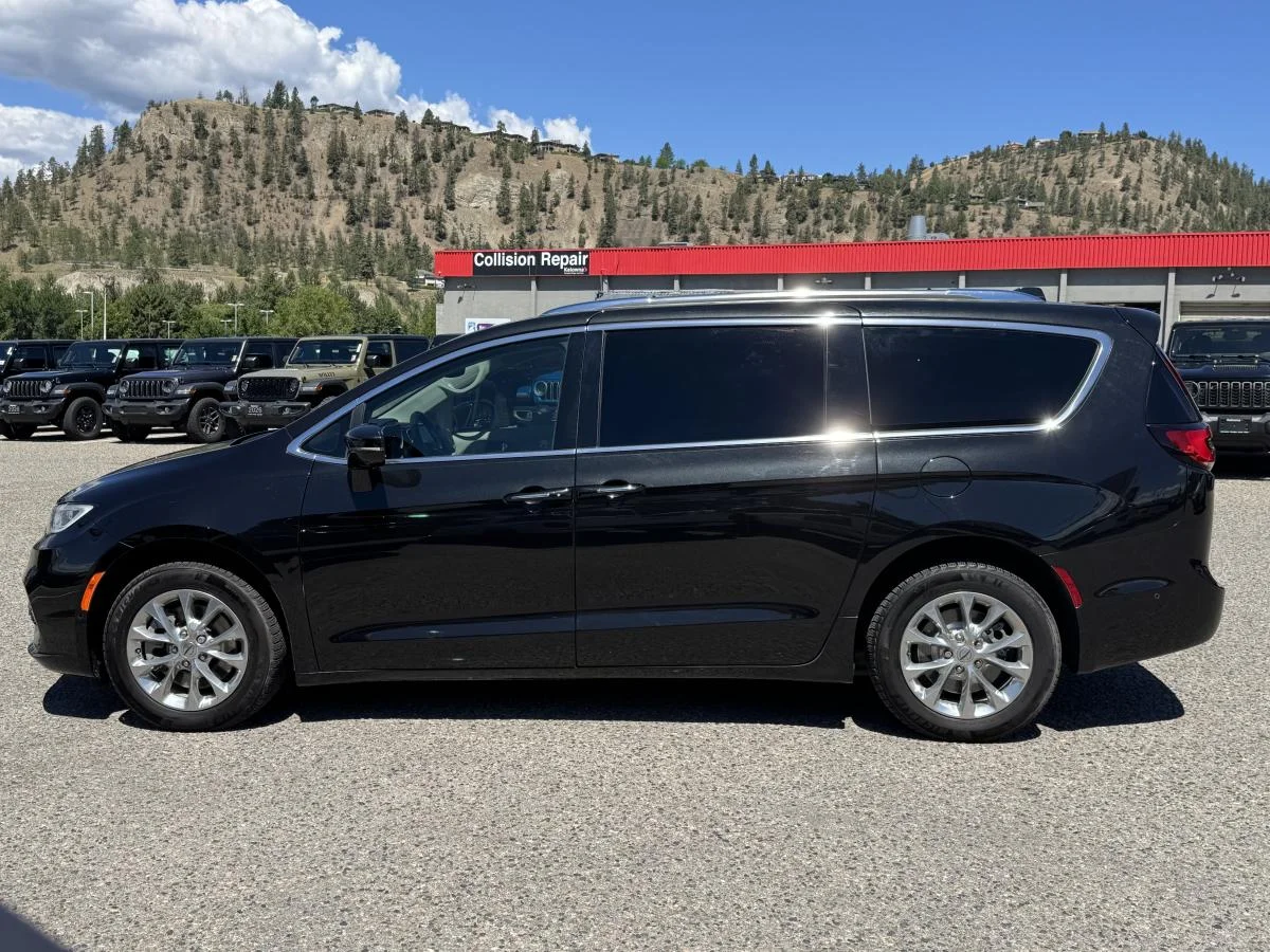 Used 2021 Black Chrysler Touring-L Plus image 10
