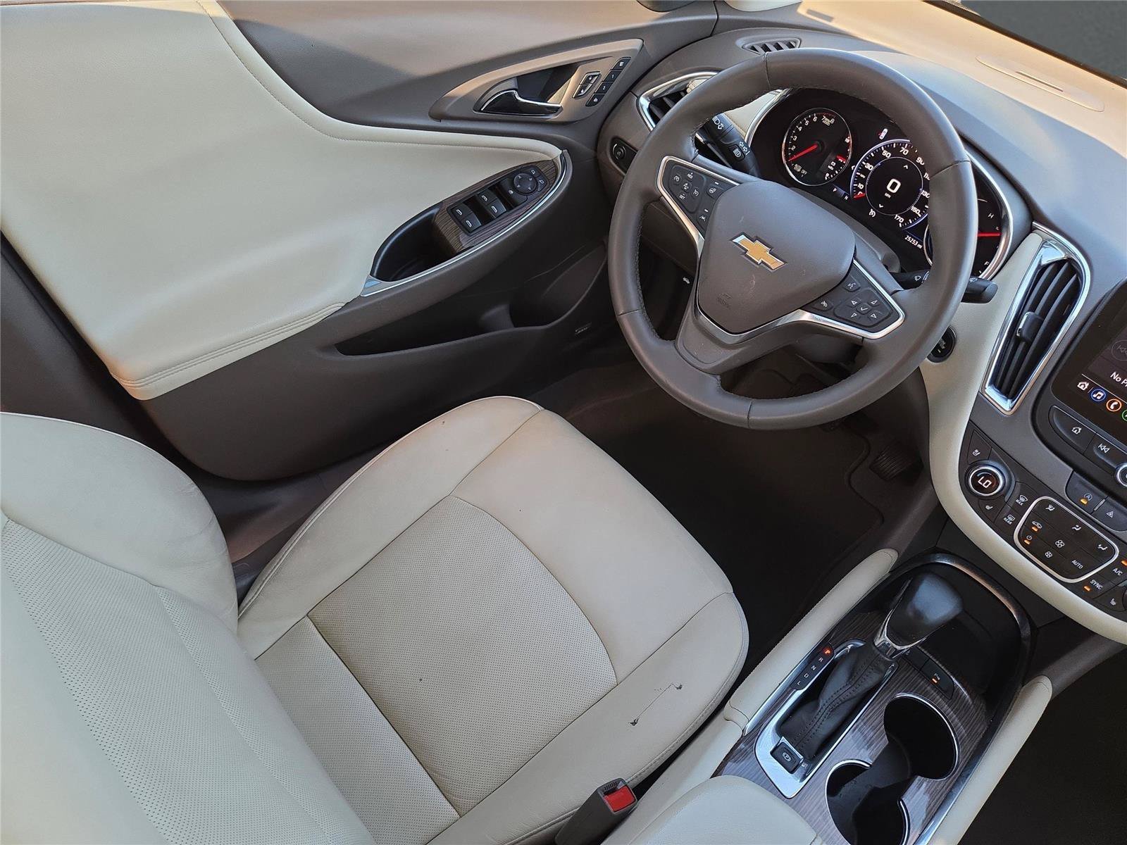 Used 2024 Mineral Gray Metallic Chevrolet LT image 15