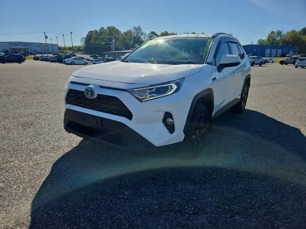 2021 Toyota RAV4 Hybrid XLE