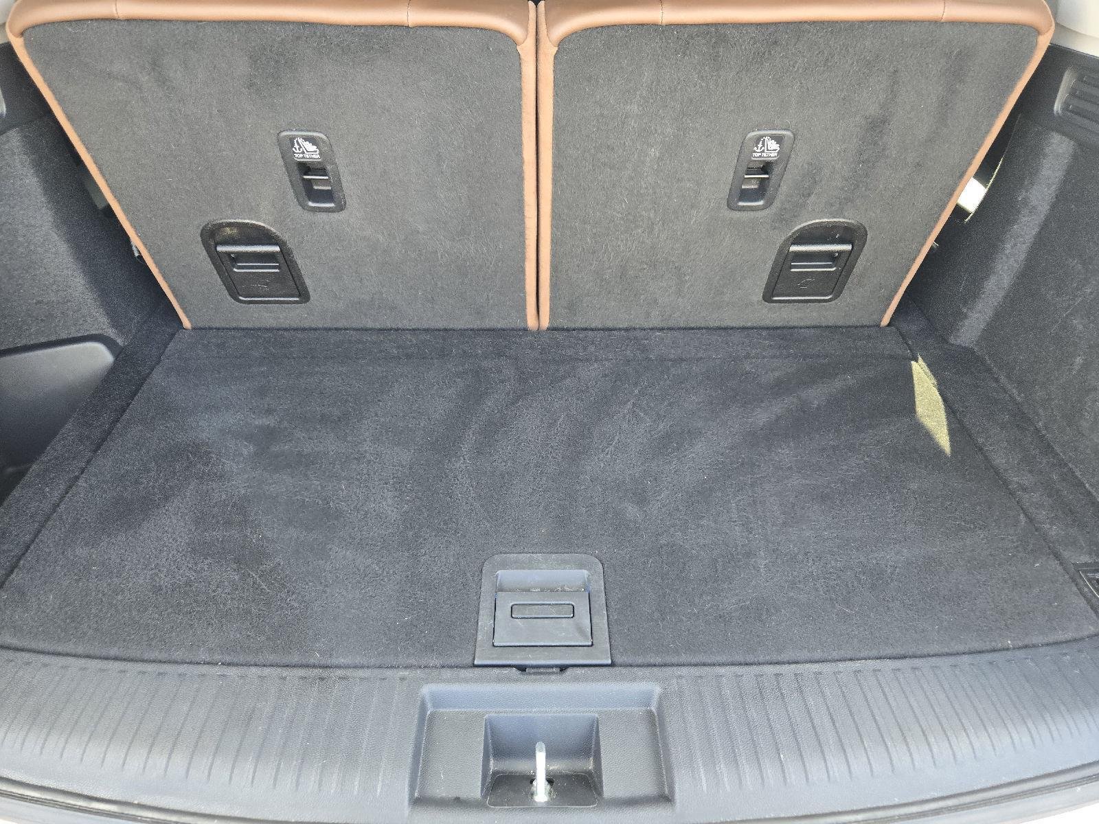 Used 2024 Liquid Carbon Metallic Acura w/Tech image 31