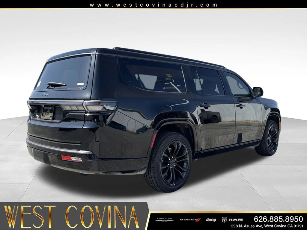New 2026 High Gloss Black Jeep Summit Reserve image 7