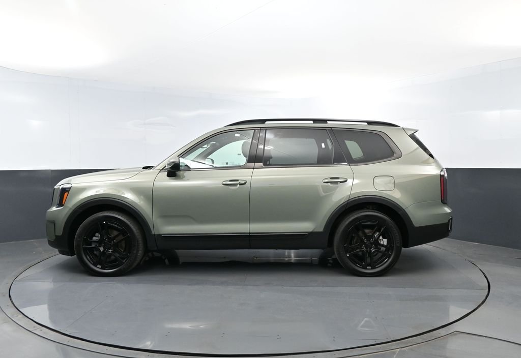 Certified Used 2025 Green Kia EX X-Line image 28