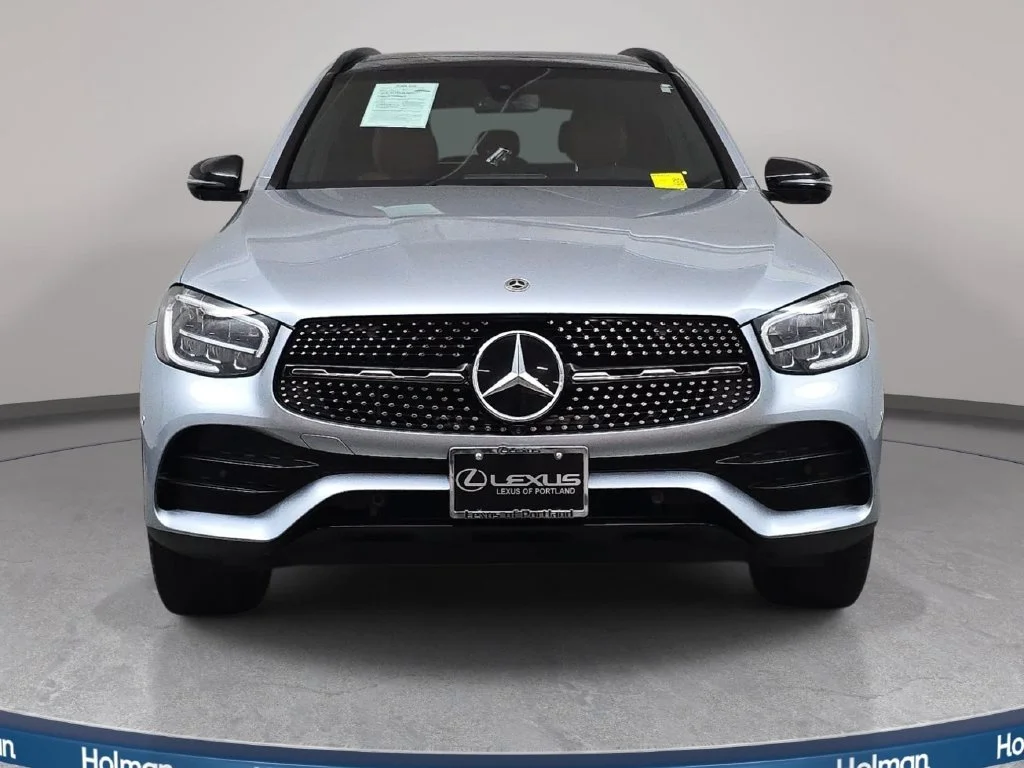 Used 2021 Silver Mercedes-Benz GLC 300 image 3