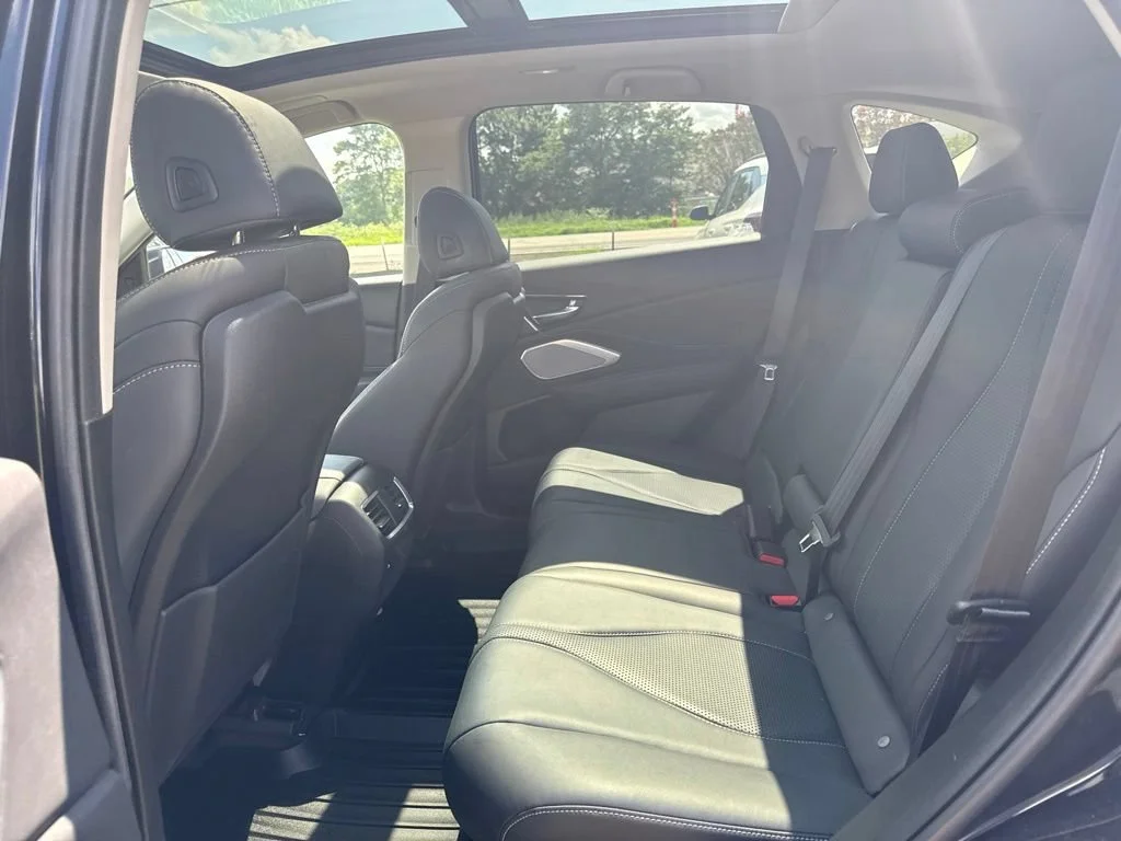 Used 2023  Acura w/Technology Package image 13