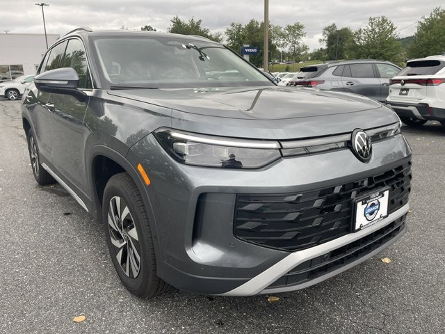 2026 Volkswagen Tiguan S - Photo 4