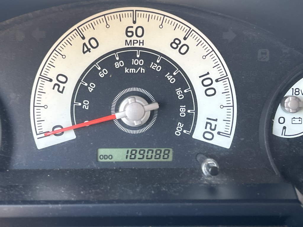 Used 2012 WHITE Toyota Base image 9