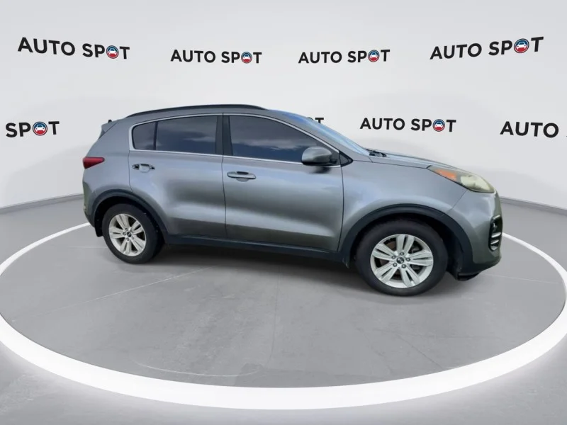 Used 2017 SILVER Kia LX image 4