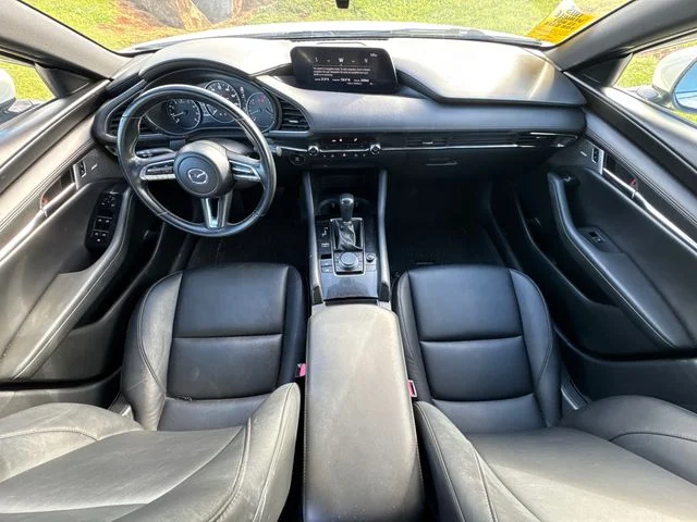 Used 2020 White Mazda Preferred image 18