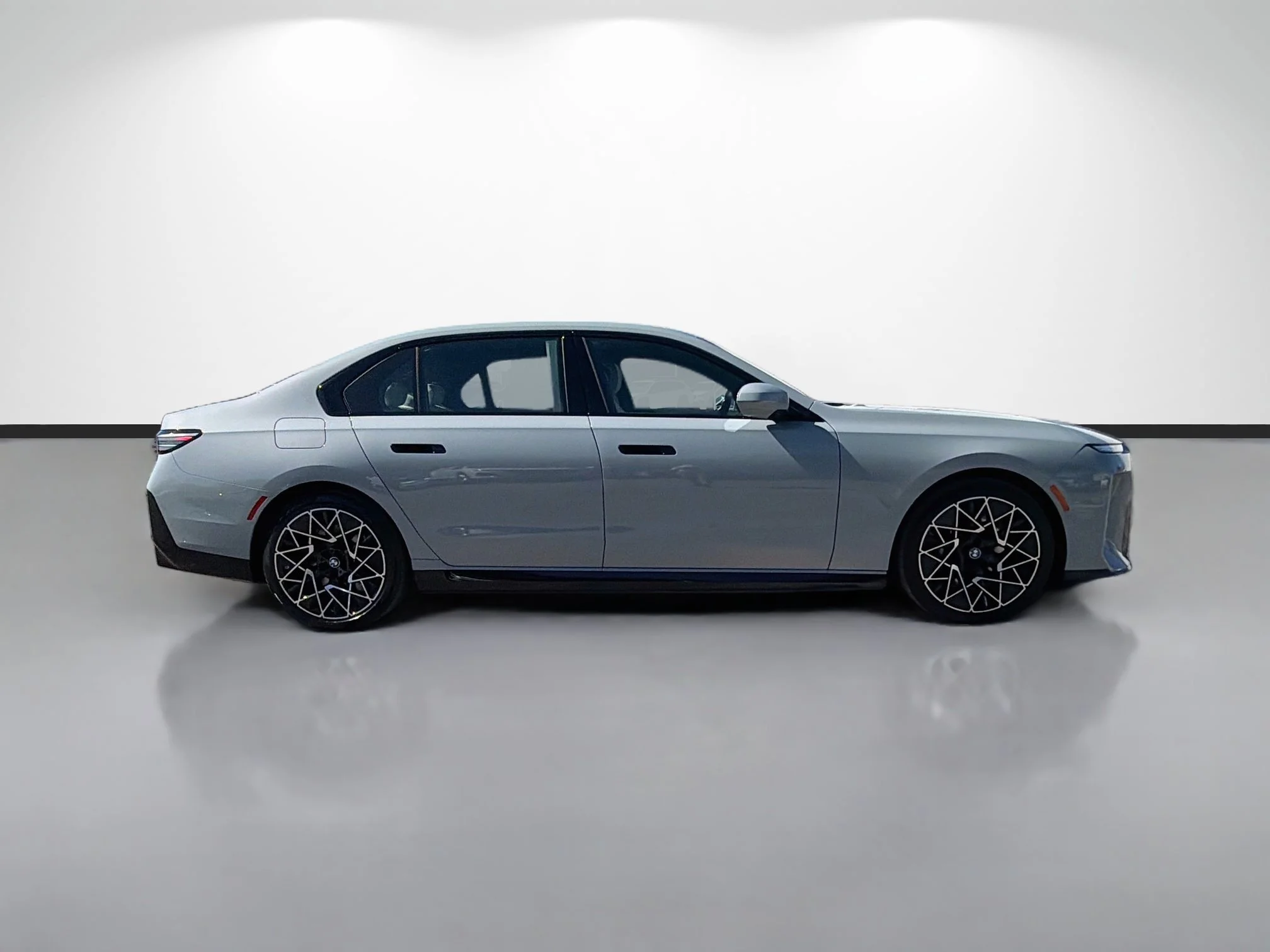 New 2027 Brooklyn Grey Metallic BMW 50 xDrive image 2