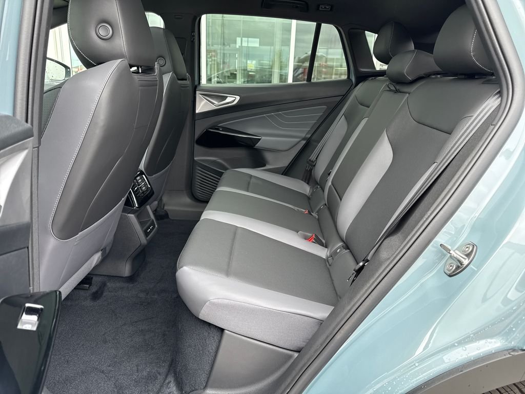 New 2026 Arctic Blue Metallic Volkswagen Pro S image 25