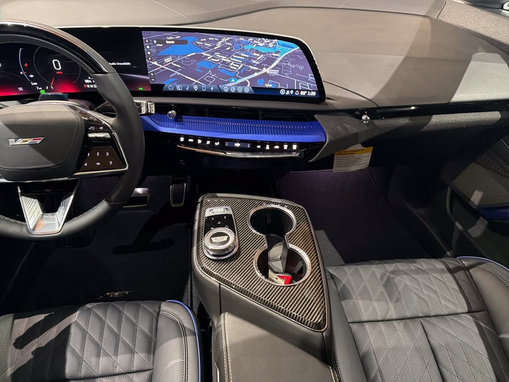 2026 Cadillac OPTIQ V-Series - Photo 14