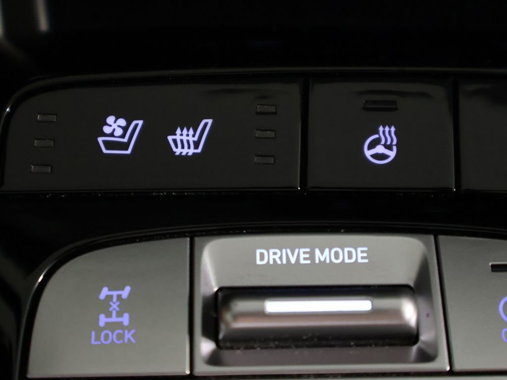 Used 2023 White Hyundai Limited image 51