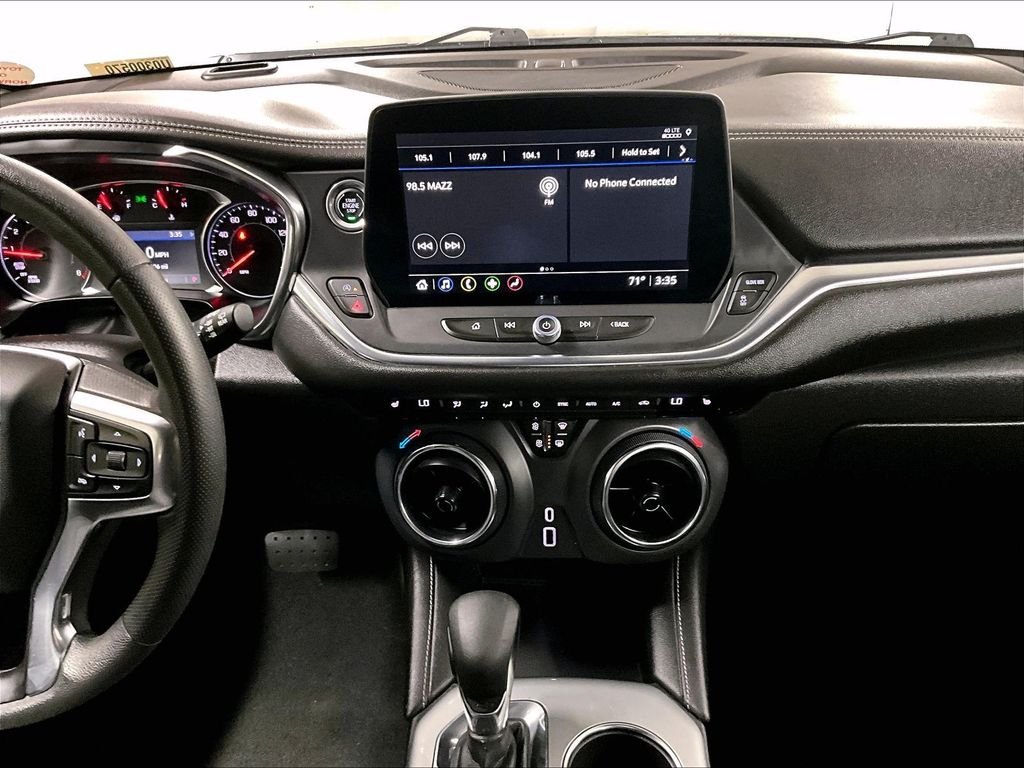Used 2025 Gray Chevrolet LT image 18