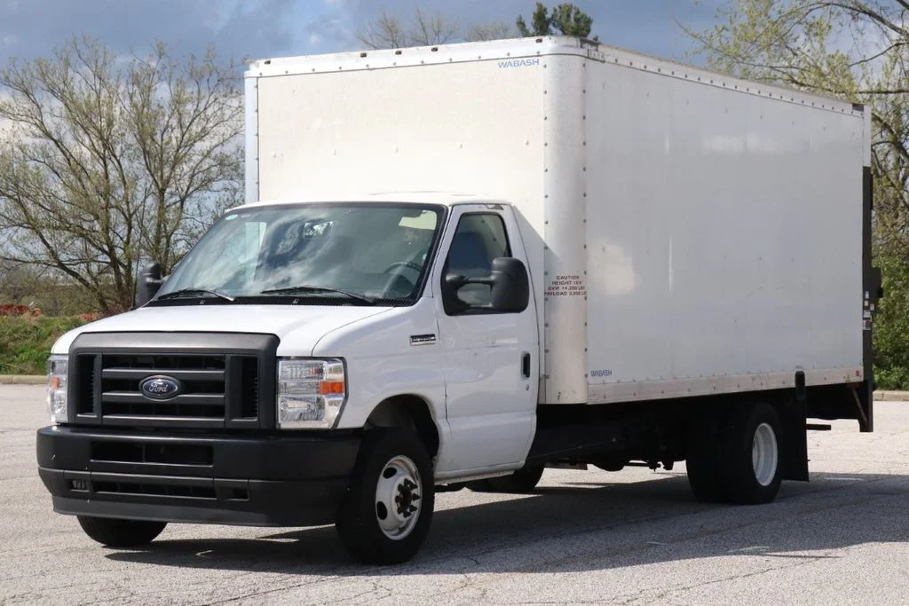 Used 2024 White Ford Base image 4