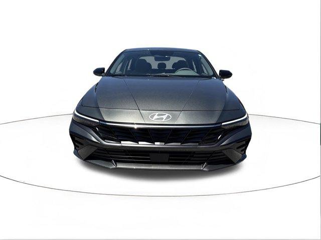 New 2026 Amazon Gray Hyundai SEL Sport Premium image 8