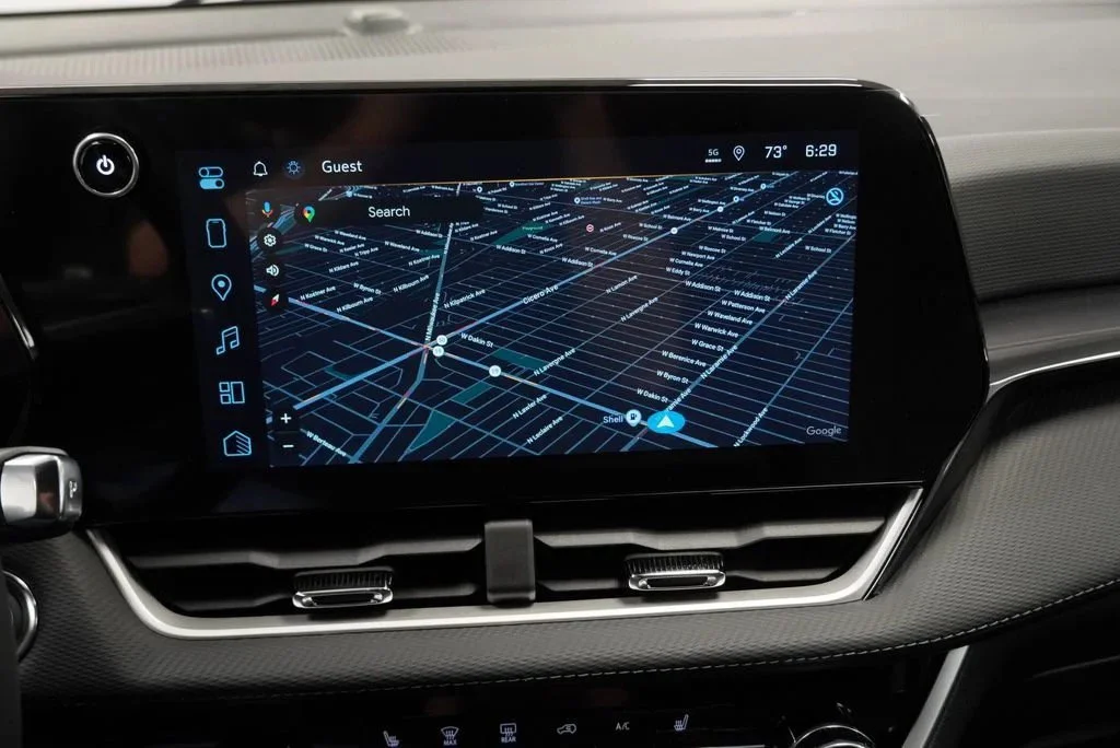 New 2027 Mosaic Black Metallic Chevrolet LT image 29