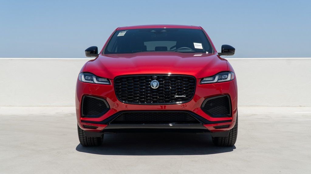 Used 2025 Red Jaguar P250 R-Dynamic S image 8