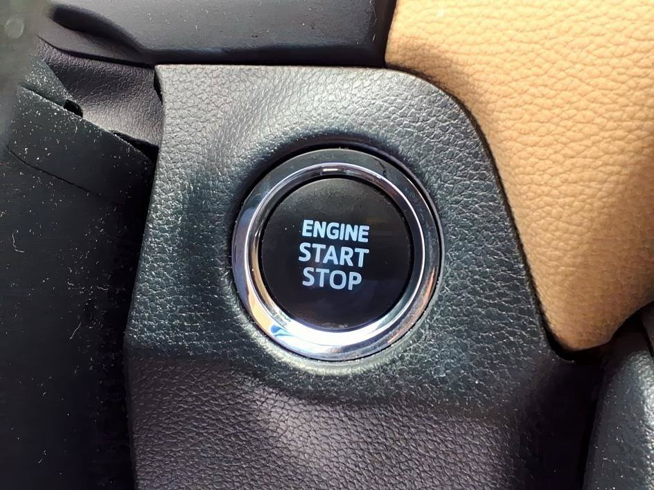 Used 2022 Lunar Rock Toyota XLE image 22