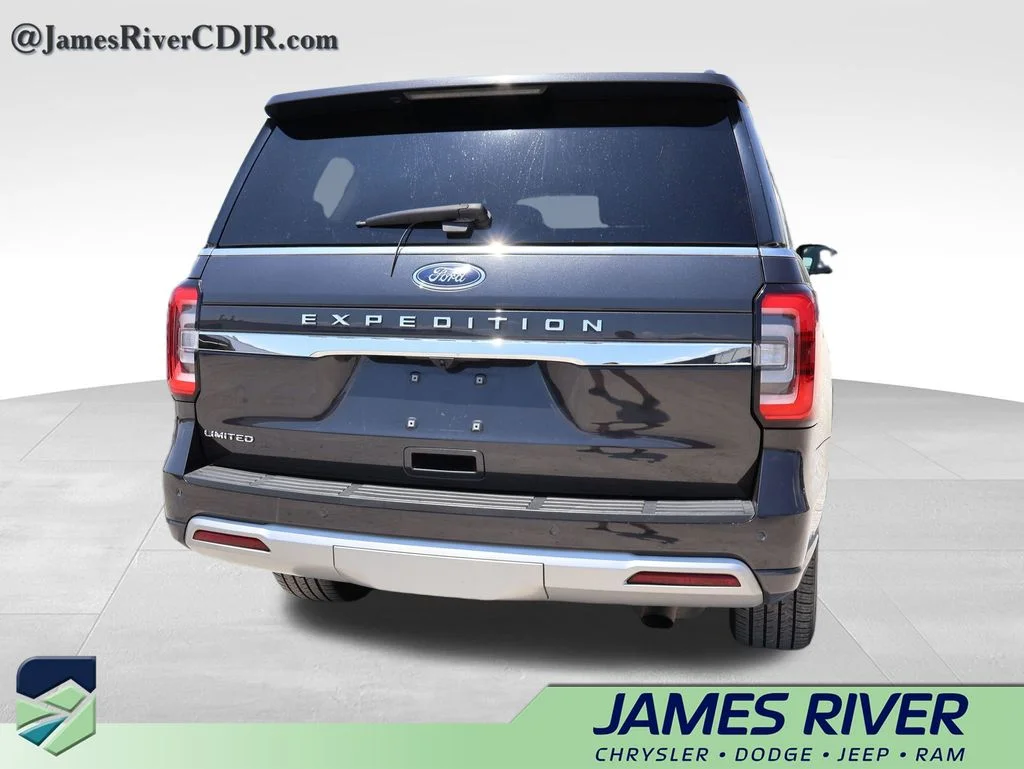 Used 2024 Gray Ford Limited image 12