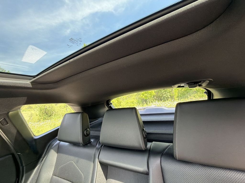 Used 2025 Silver BMW xDrive28i image 26
