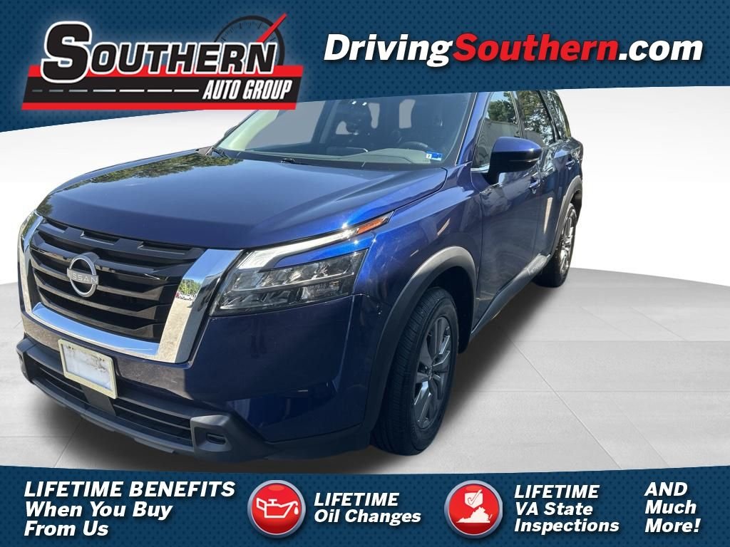 Used 2025 Blue Nissan SV image 1
