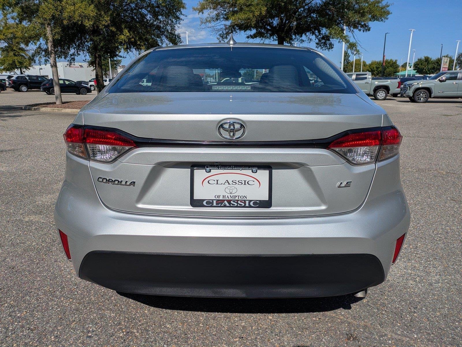 Used 2024  Toyota LE image 5