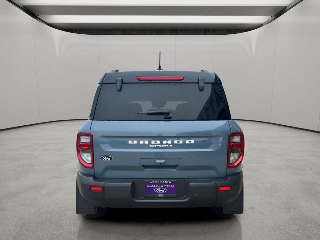 New 2026 Azure Gray Metallic Tri-Coat Ford Outer Banks® image 4