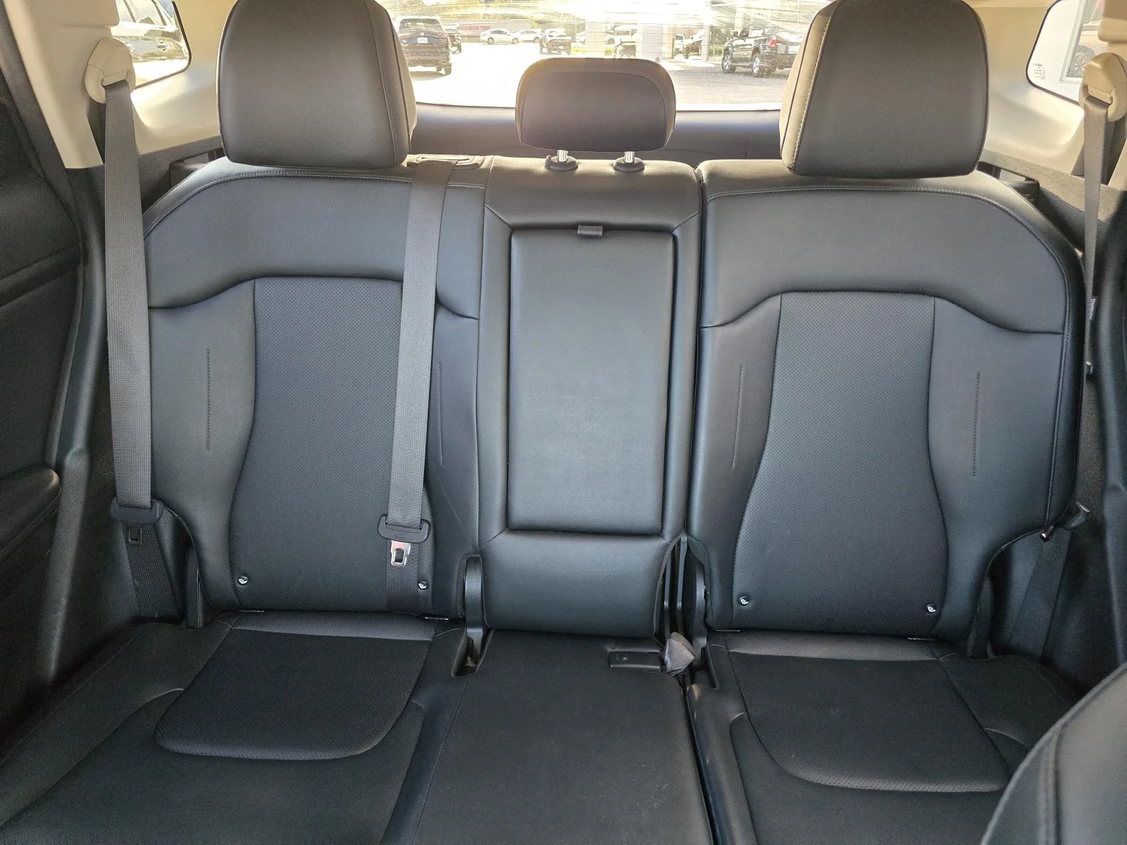 Used 2024 Gravity Gray Kia EX image 17
