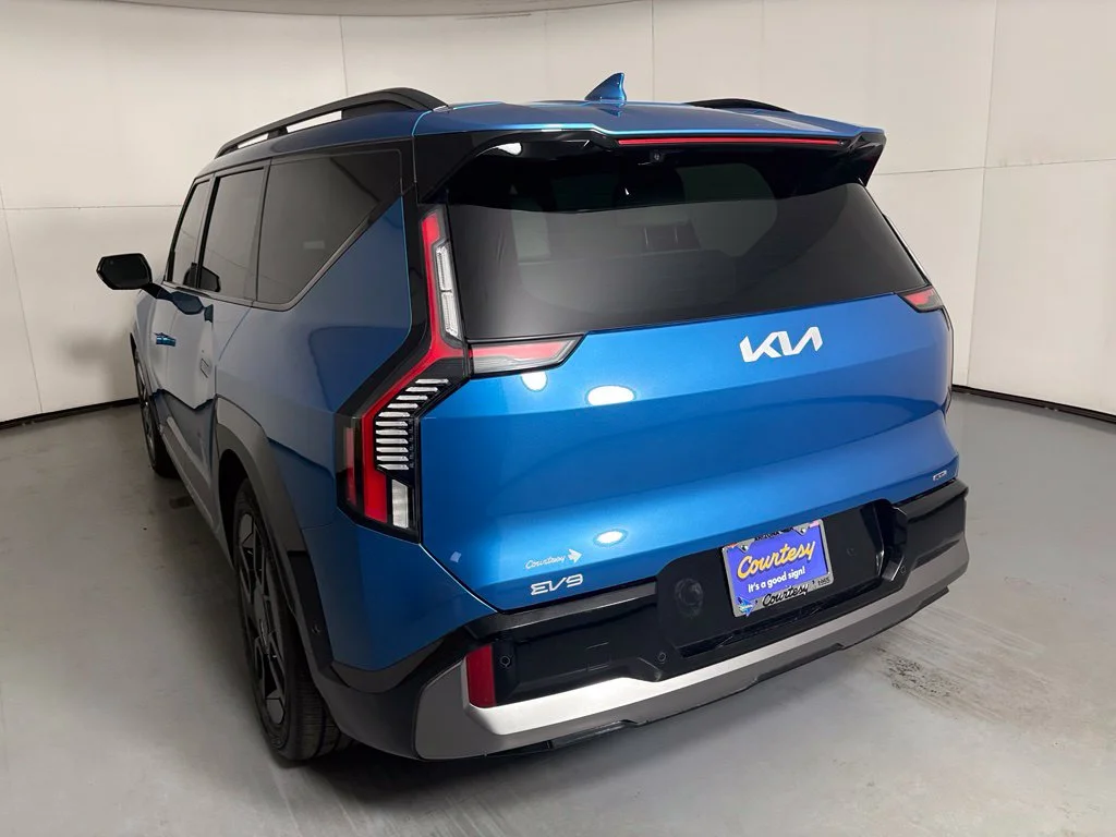 Used 2024 Blue Kia GT-Line image 6