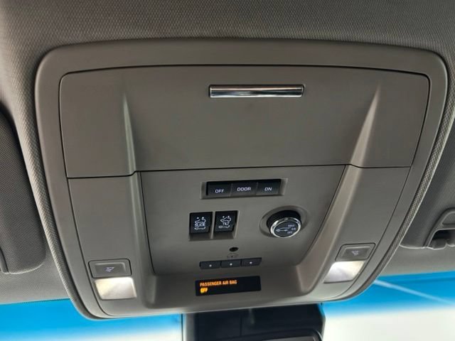 Used 2016 SUMMIT WHITE Chevrolet LT image 39