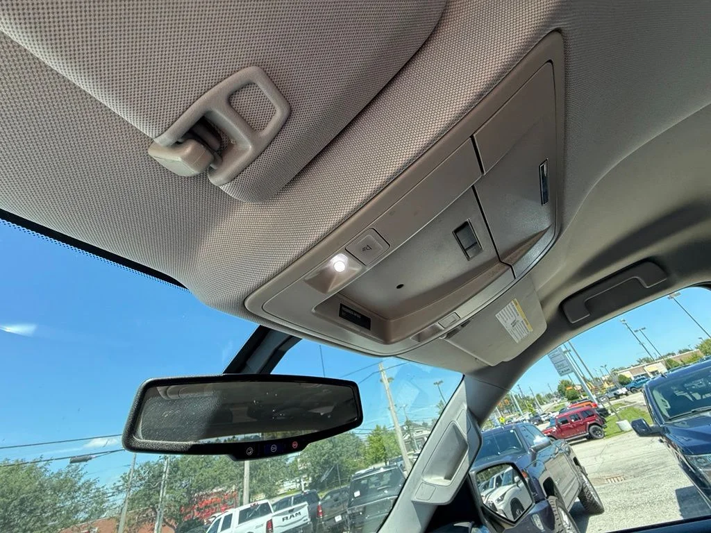 Used 2016 Gray Chevrolet LT image 23