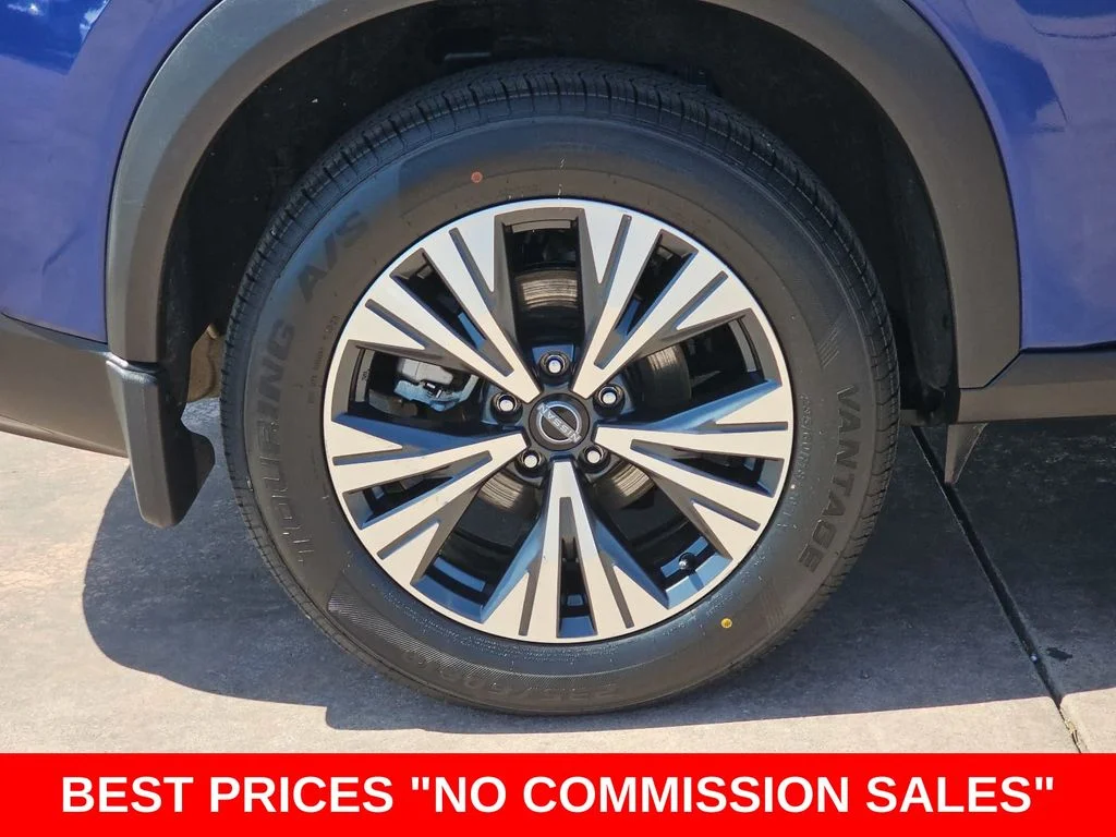 Used 2023 Blue Nissan SV image 36