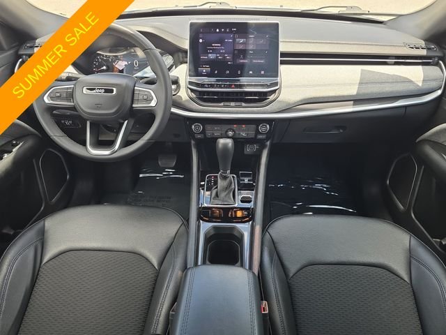 Certified Used 2024 White Jeep Latitude image 9
