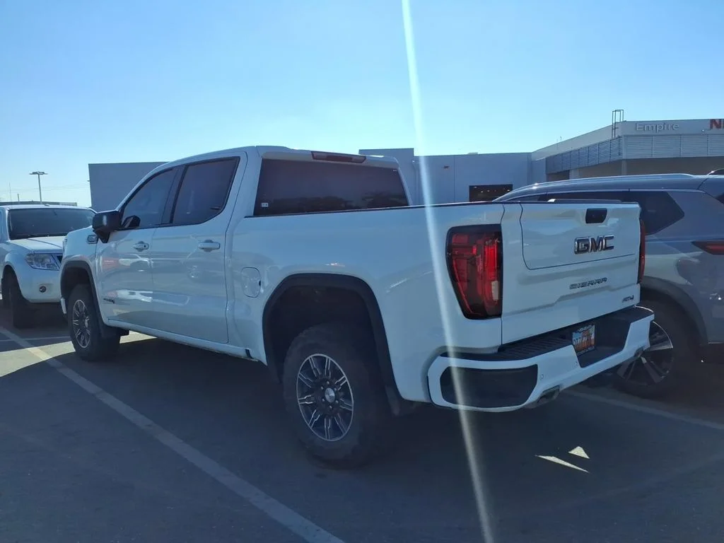 Used 2025 White GMC AT4 image 7