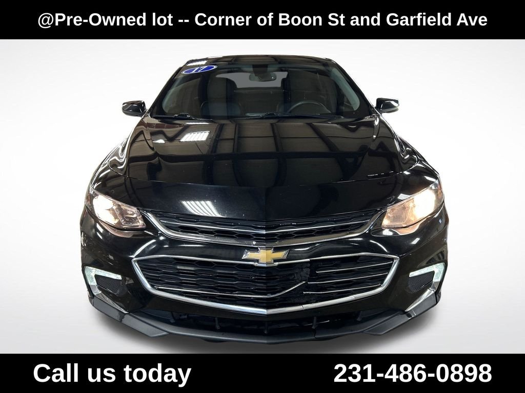 Used 2017 Black Chevrolet LT image 8