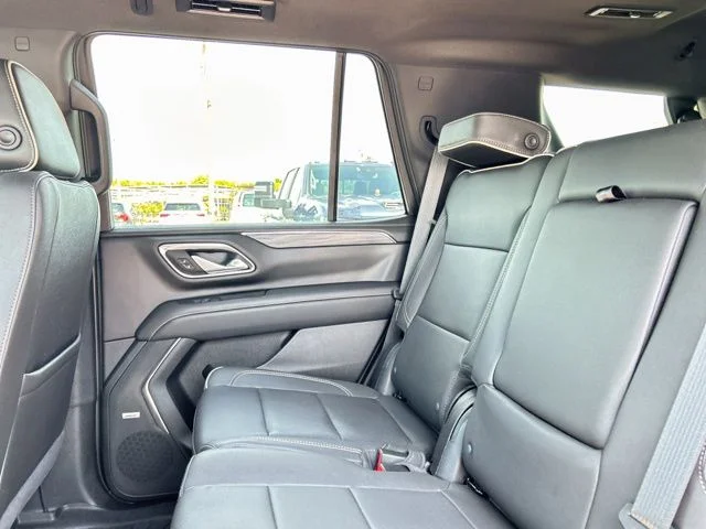 Used 2023 Blue GMC SLT image 17