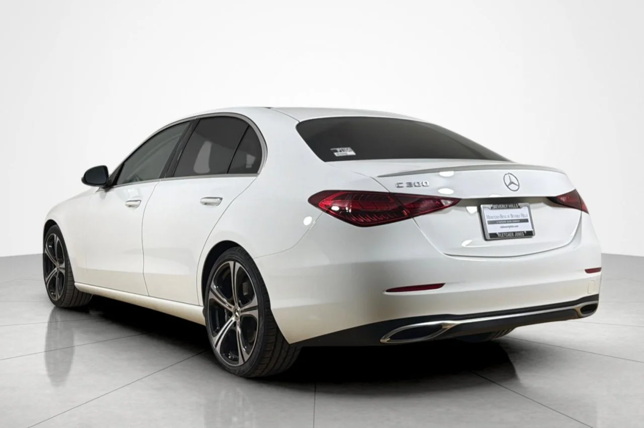 Used 2022 Polar White Mercedes-Benz C 300 image 3