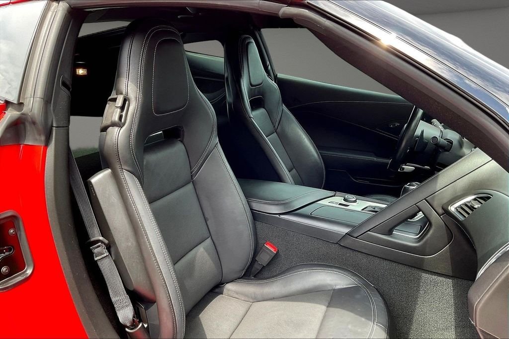 Used 2019 Red Chevrolet Grand Sport image 28