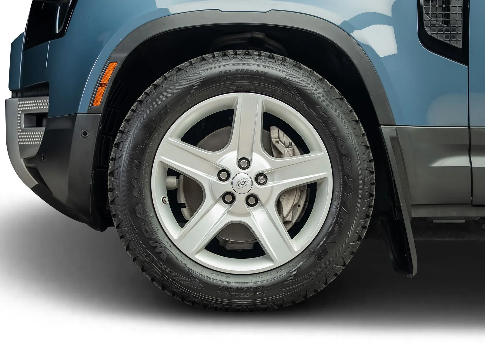 Used 2020 Blue Land Rover HSE image 19