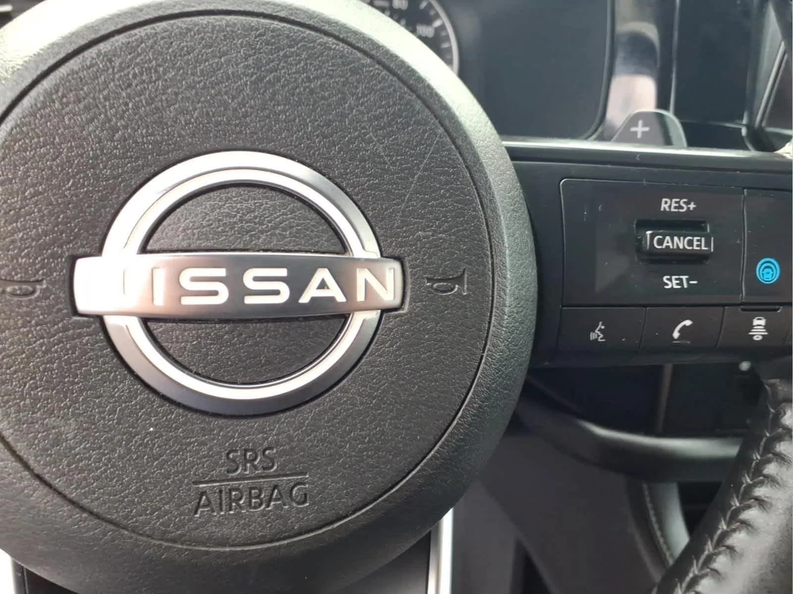 Used 2024 Deep Ocean Blue Pearl Nissan SV image 29