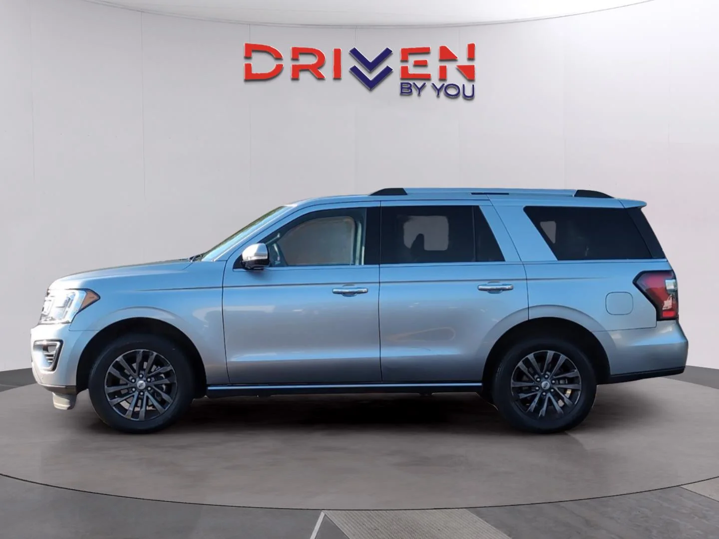 Used 2021 Iconic Silver Ford Limited image 2
