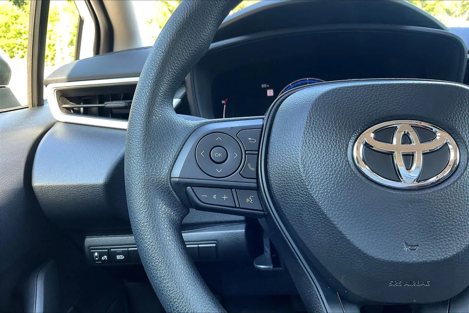 Used 2026 Ice Cap Toyota LE image 23