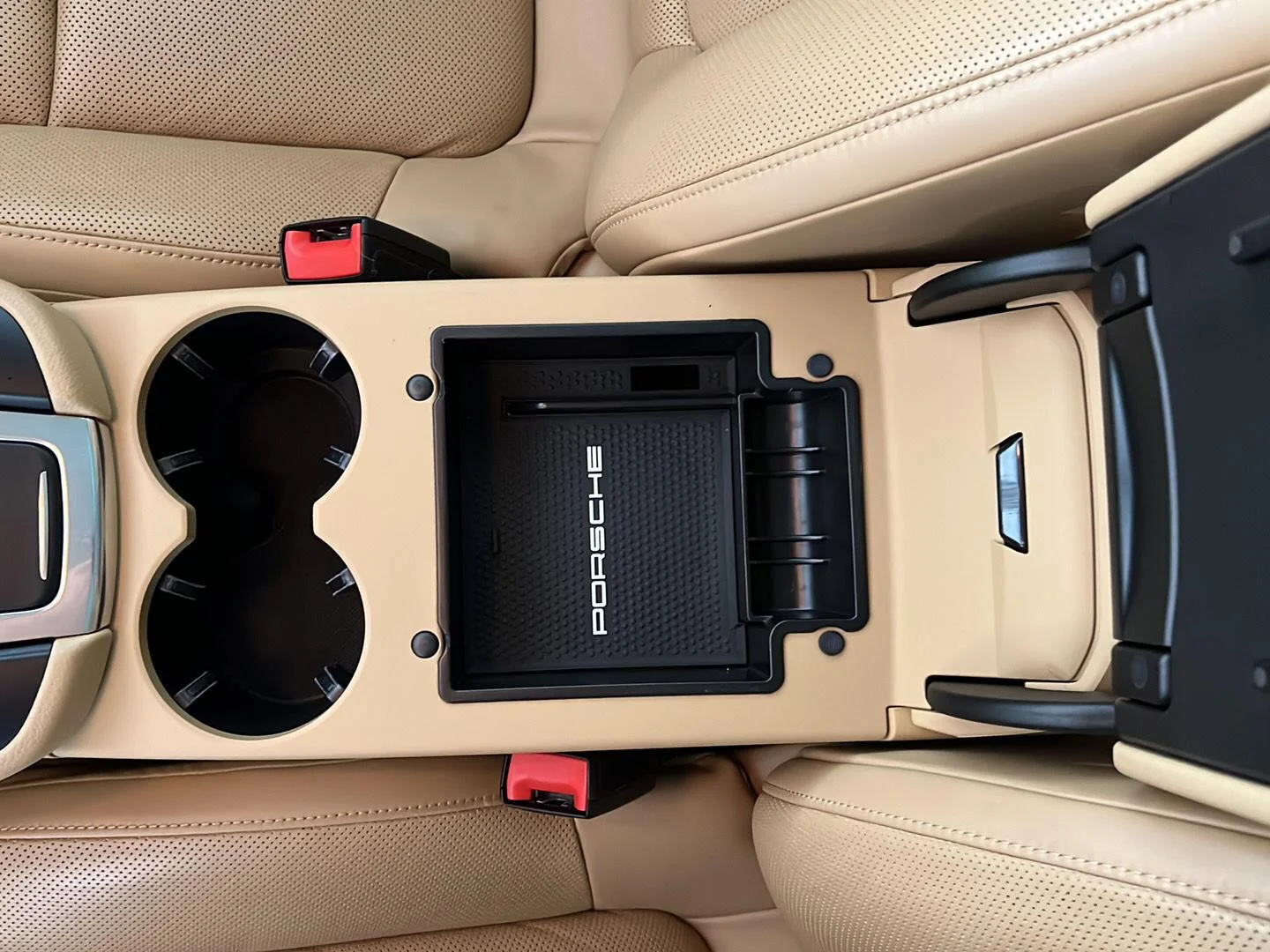 Used 2016  Porsche S image 11