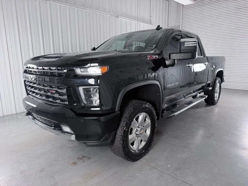 2022 Chevrolet Silverado HD LTZ 4WD Crew Cab Standard Box's photo