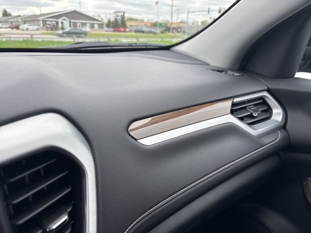 Used 2023 Black GMC SLE image 17
